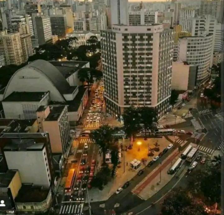 דירות קוריטיבה Apart Luxo No Centro Com Hidromassagem מראה חיצוני תמונה